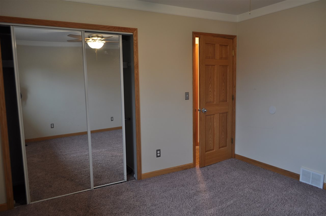 2100 East Hibbard Road Owosso, MI 48867 - Photo 22 of 51 31346703-21.JPG
