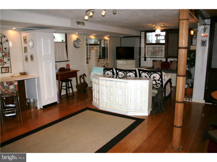 2835 Rhawn Street Philadelphia, PA 19152 - Photo 14 of 25 Family Room