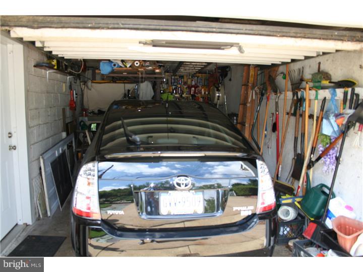2835 Rhawn Street Philadelphia, PA 19152 - Photo 25 of 25 Garage