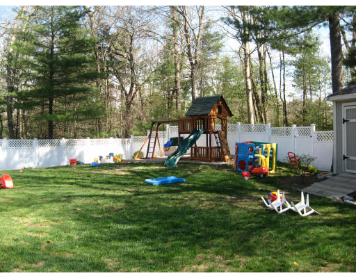 26 Barnstable Road Norfolk, MA 02056 - Photo 14 of 18 Gallery Image 14