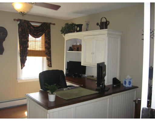26 Barnstable Road Norfolk, MA 02056 - Photo 6 of 18 Gallery Image 6