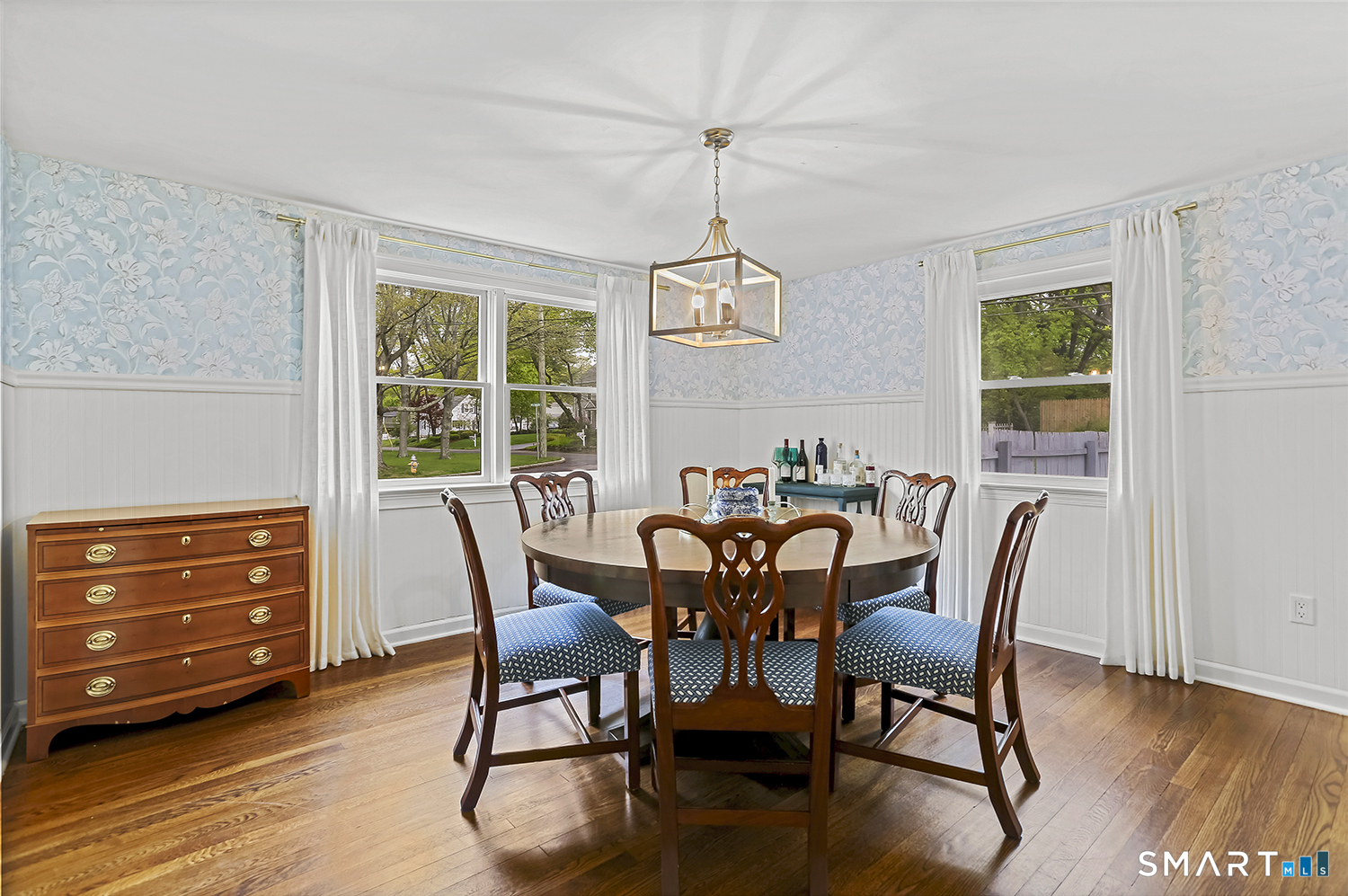 9 Wildwood Road Fairfield, CT 06825 - Photo 5 of 28