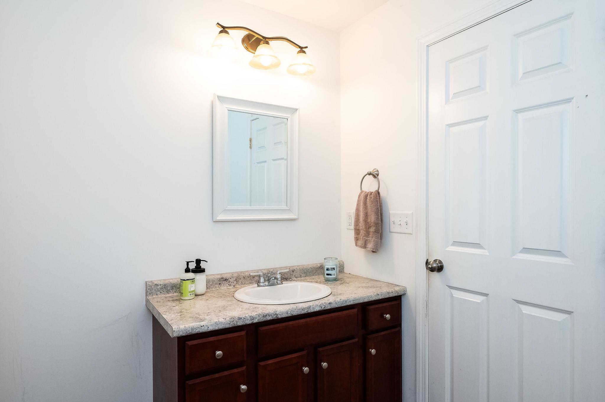 116 Miller's Farm Drive Rochester, NH 03868 - Photo 6 of 29 Gallery Image 6