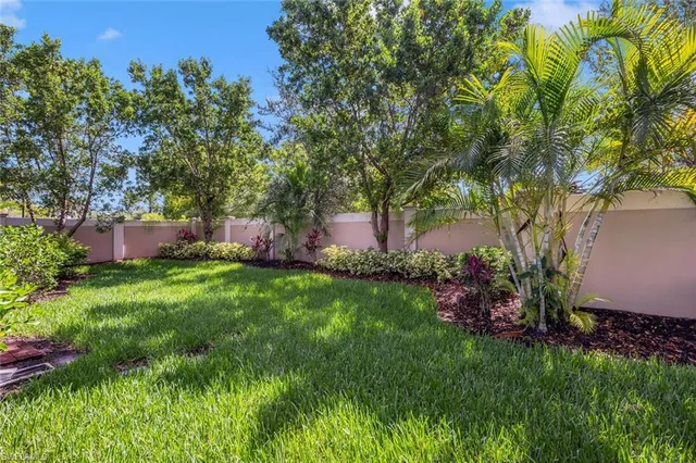 $599,900 | 4720 Arboretum Circle, Unit 102, Naples, FL 34112