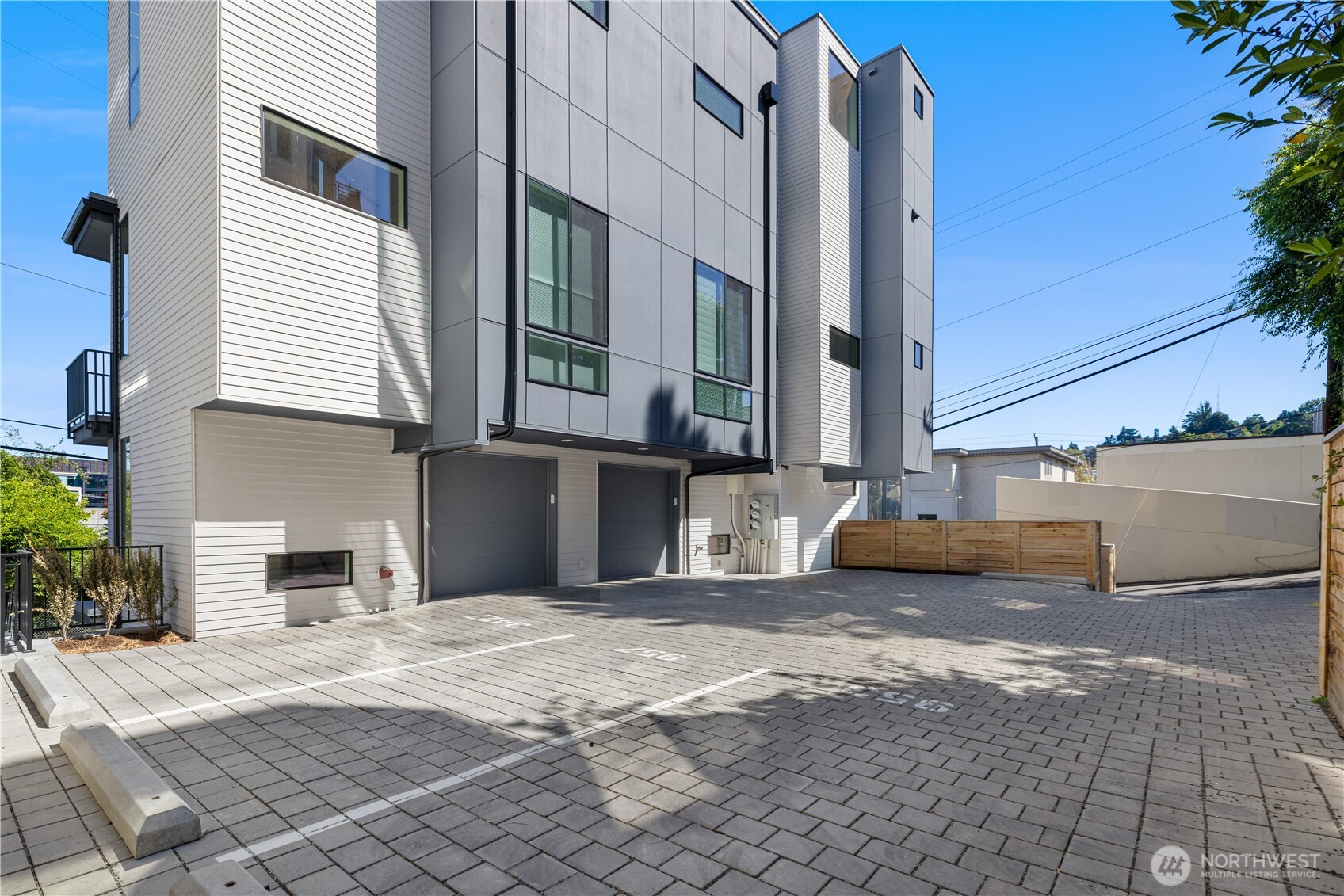 957 North 35th Street Seattle, WA 98103 - Photo 33 of 33 Gallery Image 33