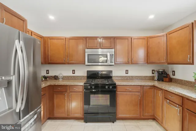 $689,000 | 169 Emerson Lane, Barnegat, NJ 08005