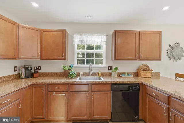 $689,000 | 169 Emerson Lane, Barnegat, NJ 08005