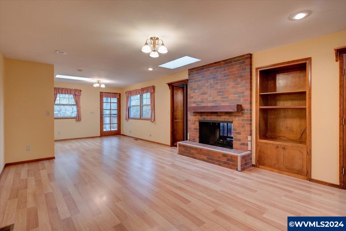 3110 Southwest Liberty Street Albany, OR 97321 - Photo 14 of 42 Gallery Image 14