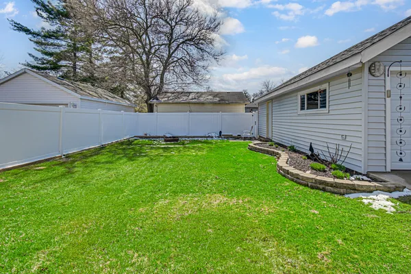 $225,000 | 1545 Ridge Road, Homewood, IL 60430