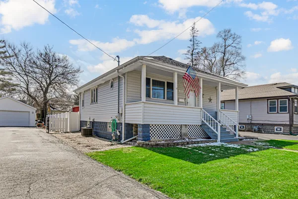 $225,000 | 1545 Ridge Road, Homewood, IL 60430