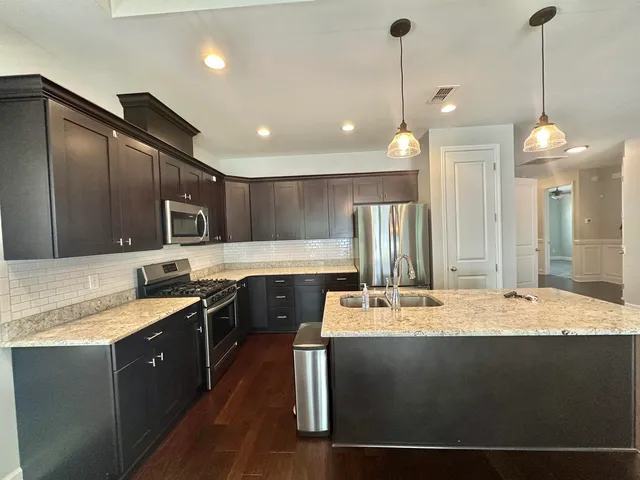 $2,400 | 5173 Lexington Road, Tallahassee, FL 32311