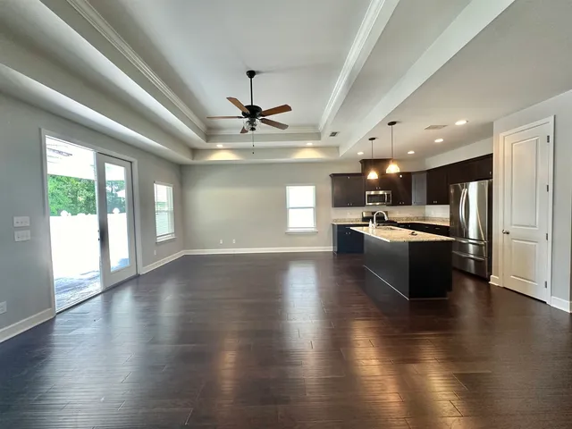 $2,400 | 5173 Lexington Road, Tallahassee, FL 32311