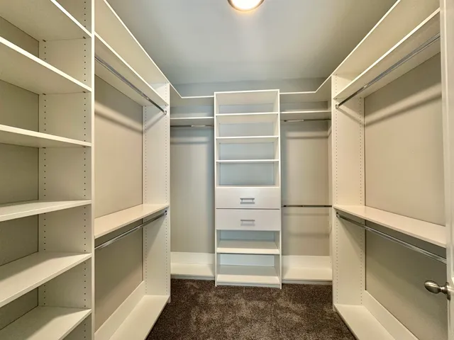 $2,400 | 5173 Lexington Road, Tallahassee, FL 32311