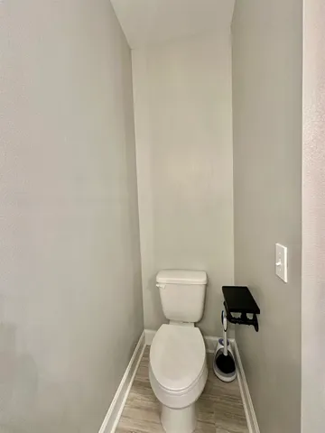 $2,400 | 5173 Lexington Road, Tallahassee, FL 32311