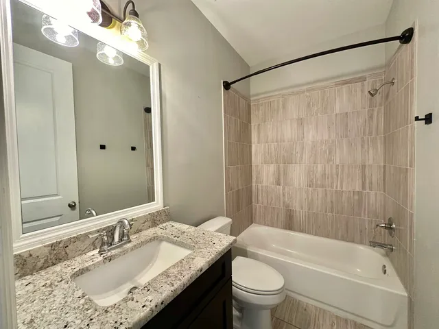 $2,400 | 5173 Lexington Road, Tallahassee, FL 32311