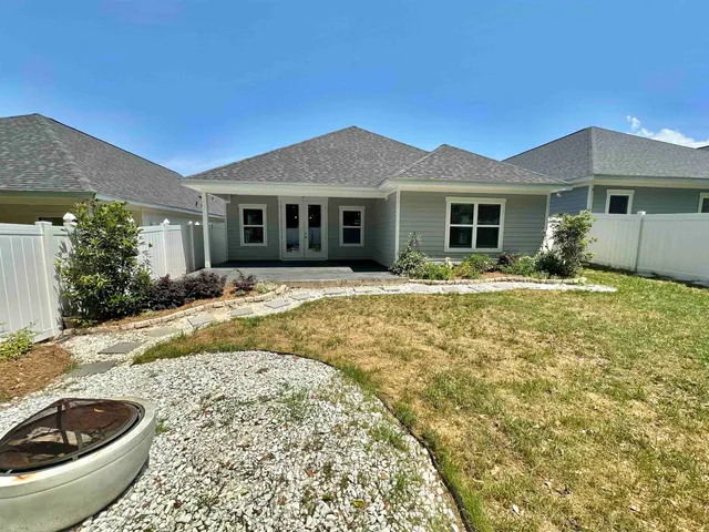 $2,400 | 5173 Lexington Road, Tallahassee, FL 32311