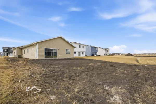 $349,550 | 6267 87th Avenue South, Horace, ND 58047