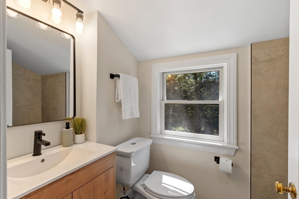 39 Greenwood Street Lexington, MA 02421 - Photo 33 of 41 Gallery Image 33