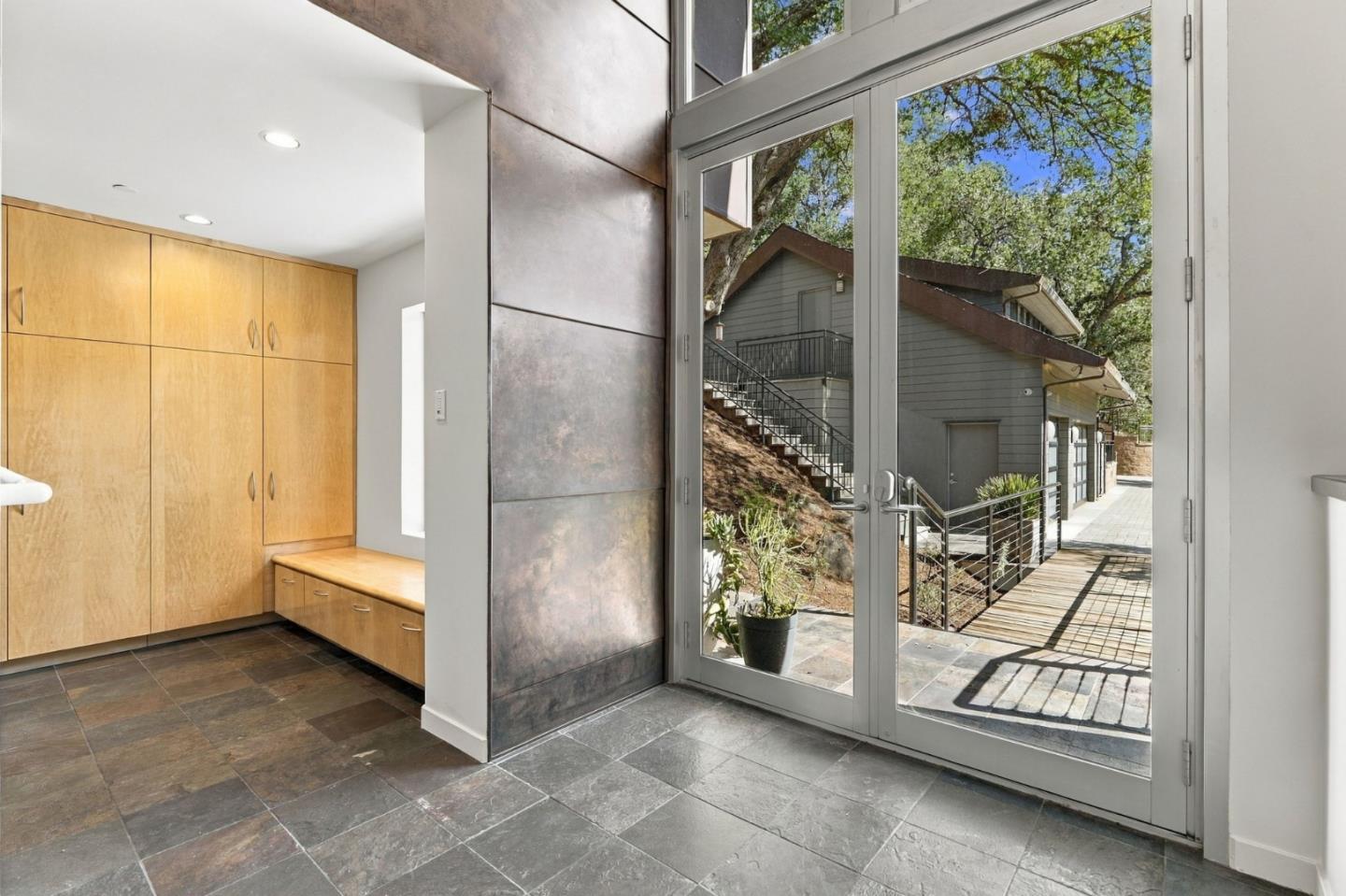 217 Mistletoe Road Los Gatos, CA 95032 - Photo 6 of 126 Gallery Image 6