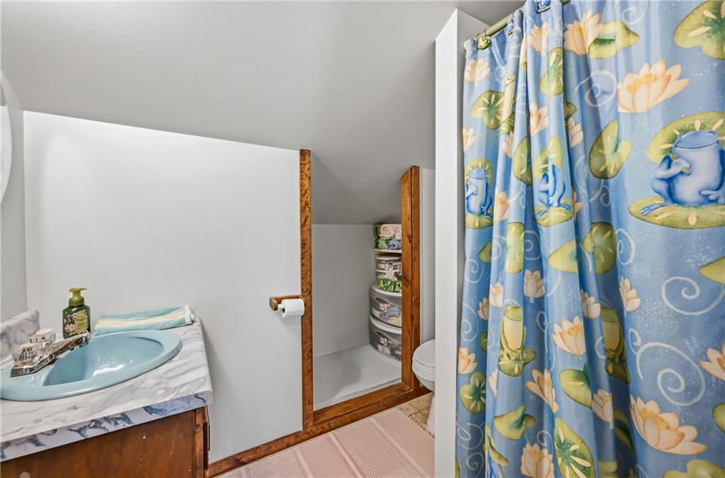 2818 Leesburg-Volant Road Volant, PA 16156 - Photo 32 of 46 Primary Bedroom Bath