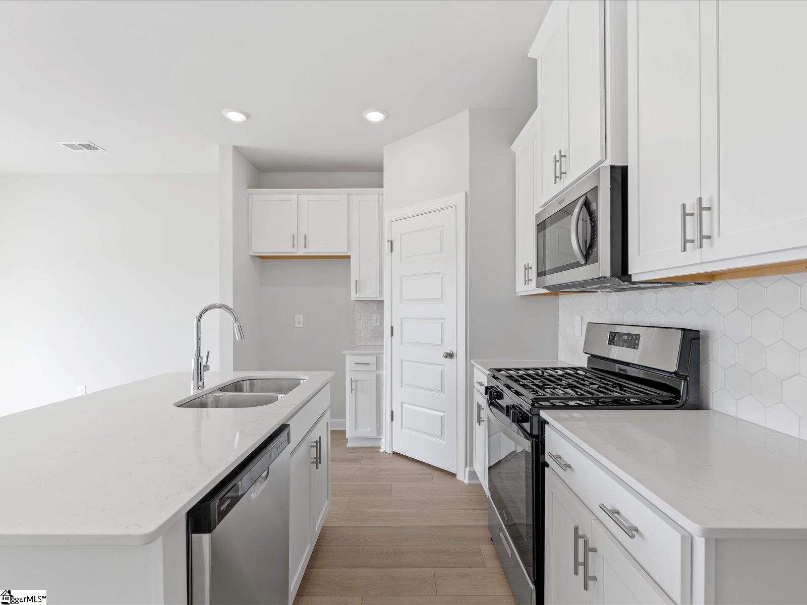 217 Cupid Court Greer, SC 29651 - Photo 8 of 26