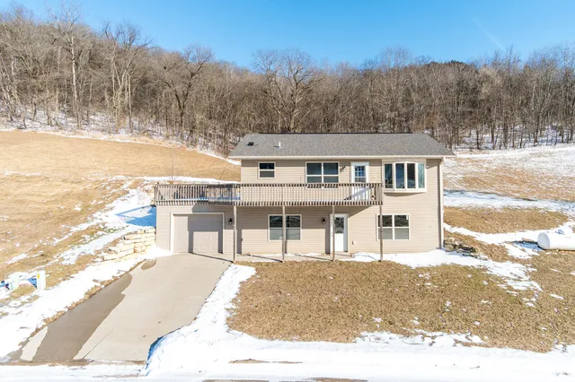 $349,900 | 500 Whitetail Drive, Stoddard, WI 54658