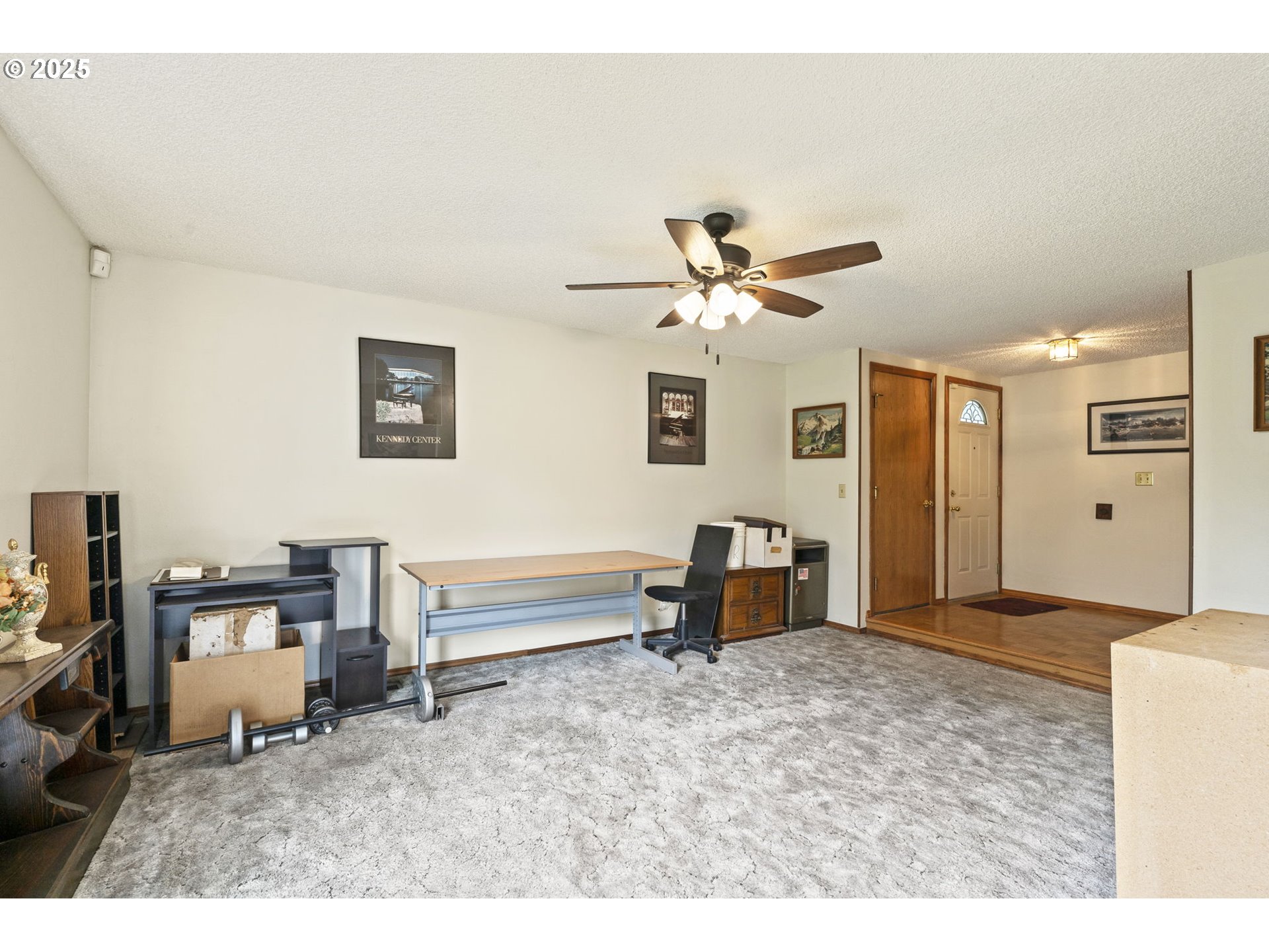 2320 Northeast Juniper Avenue Gresham, OR 97030 - Photo 5 of 34 a living room with furniture