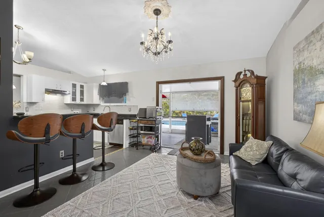 $915,000 | 15773 85th Road North, The Acreage, FL 33470