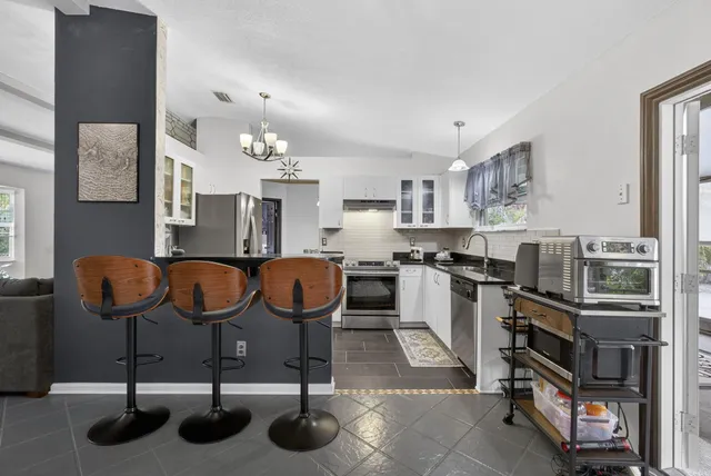 $915,000 | 15773 85th Road North, The Acreage, FL 33470