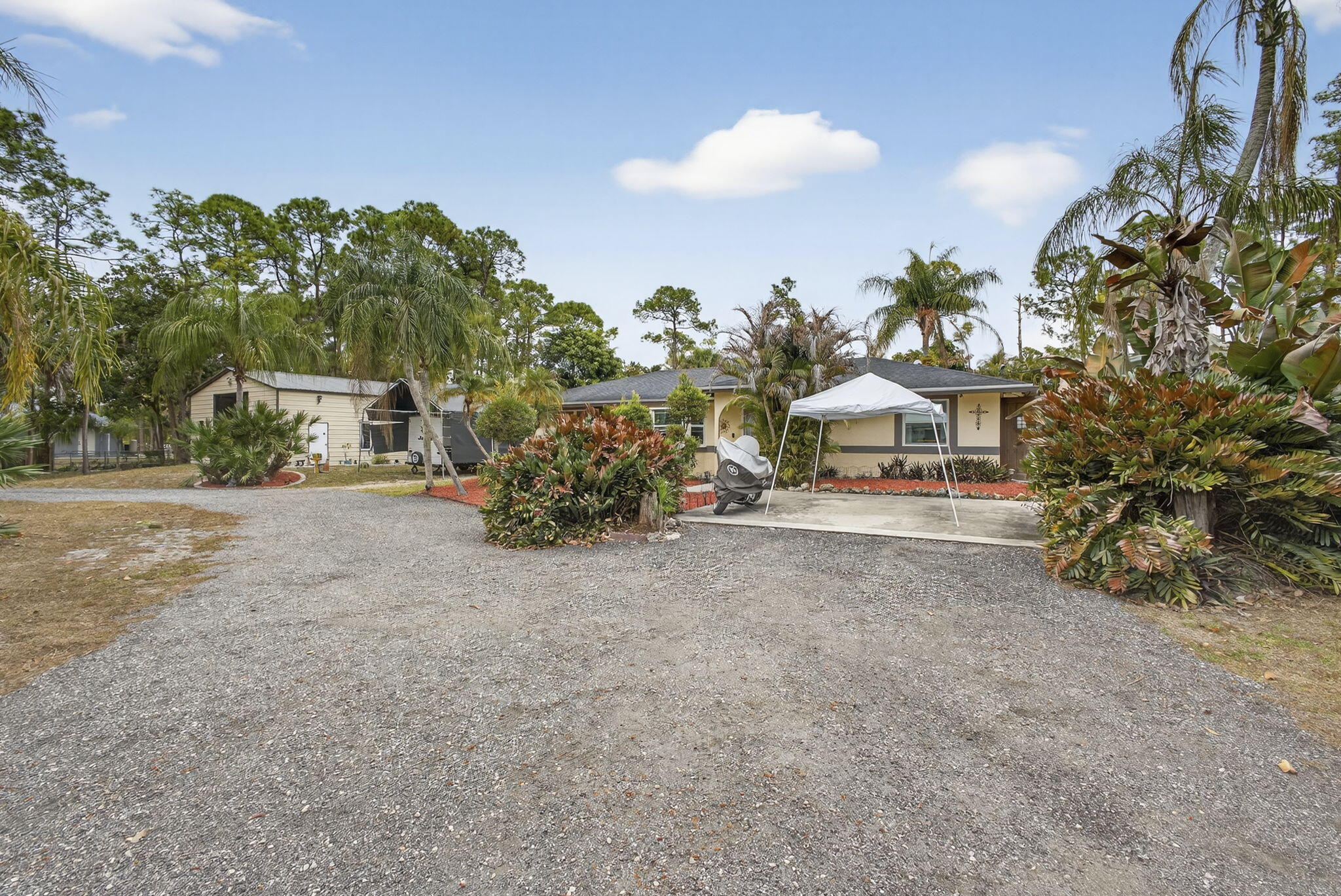 15773 85th Road North The Acreage, FL 33470 - Photo 65 of 77 3-web-or-mls-BS1A2287