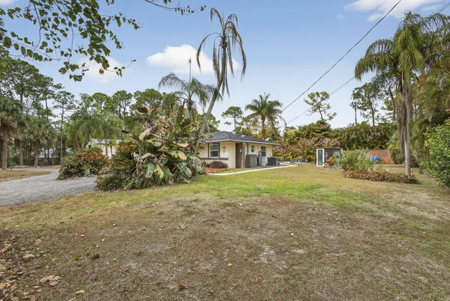 $915,000 | 15773 85th Road North, The Acreage, FL 33470