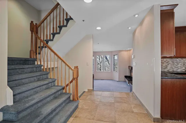 $7,000 | 208 Boulder Ridge Road, Scarsdale, NY 10583