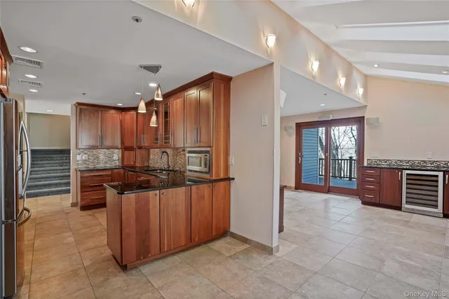 $7,000 | 208 Boulder Ridge Road, Scarsdale, NY 10583