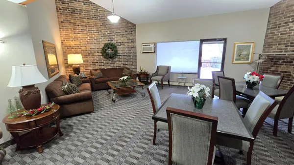 $129,900 | 35 Nathan Lane North, Unit 114, Plymouth, MN 55441