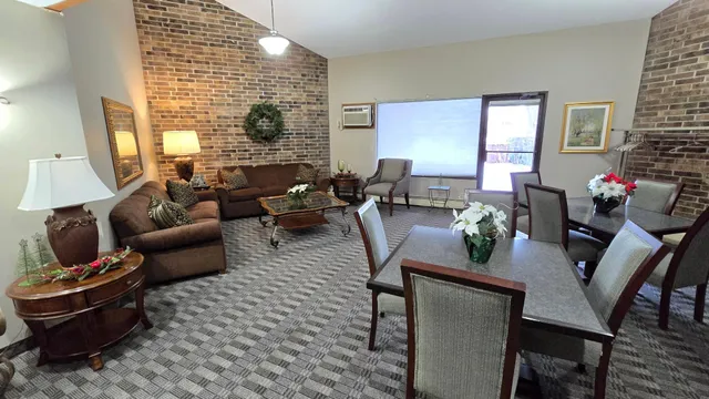 $139,900 | 35 Nathan Lane North, Unit 114, Plymouth, MN 55441
