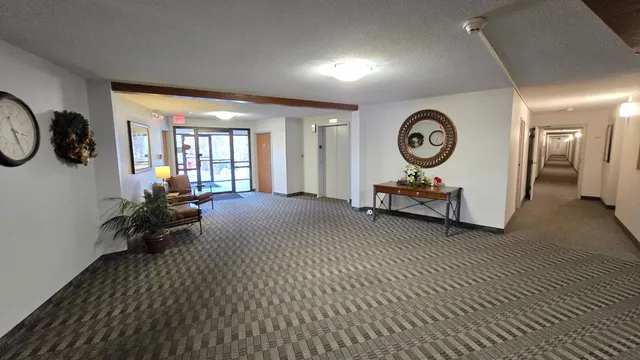 $129,900 | 35 Nathan Lane North, Unit 114, Plymouth, MN 55441