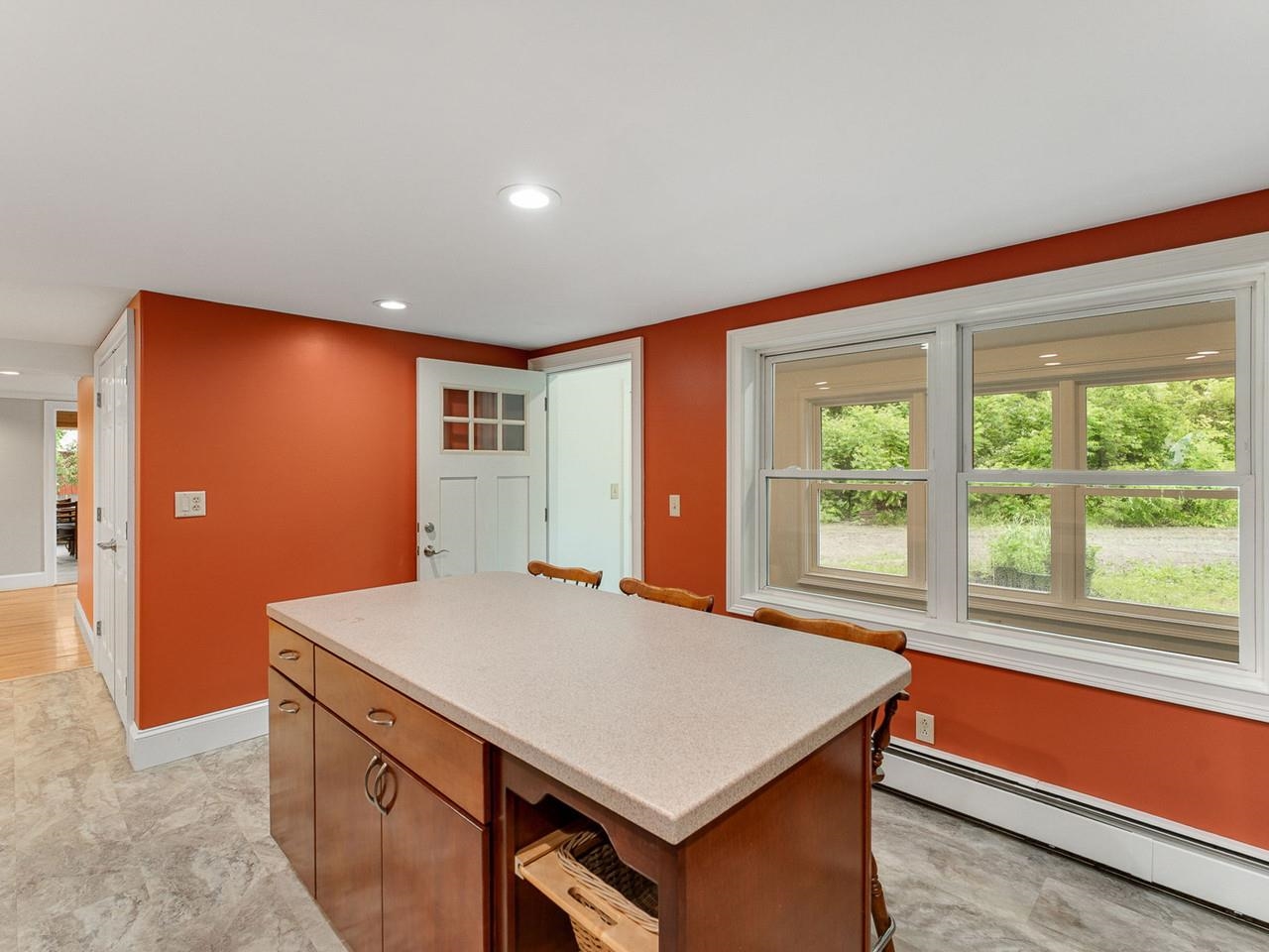 1233 Satterly Road Ferrisburgh, VT 05456 - Photo 14 of 60