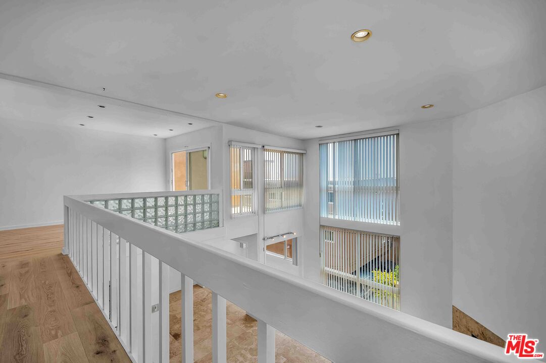 15 63rd Avenue, Unit 3 Playa del Rey, CA 90293 - Photo 13 of 34