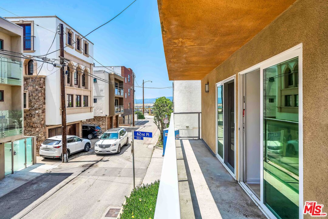 15 63rd Avenue, Unit 3 Playa del Rey, CA 90293 - Photo 30 of 34