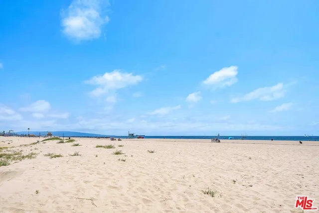 $6,100 | 15 63rd Avenue, Unit 3, Playa del Rey, CA 90293