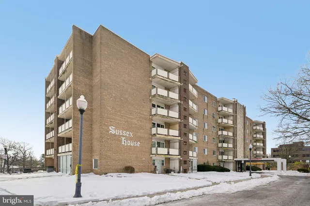 $155,000 | 207 Sussex House Cherry Hill, Cherry Hill, NJ 08034