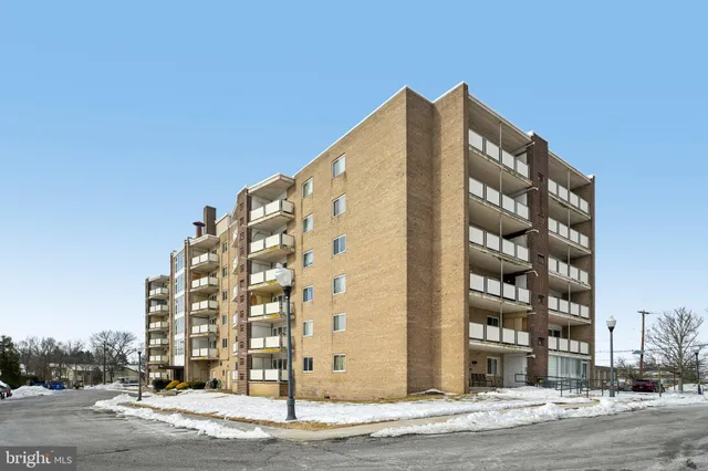 $155,000 | 207 Sussex House Cherry Hill, Cherry Hill, NJ 08034