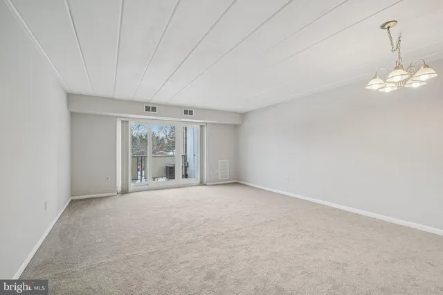 $155,000 | 207 Sussex House Cherry Hill, Cherry Hill, NJ 08034