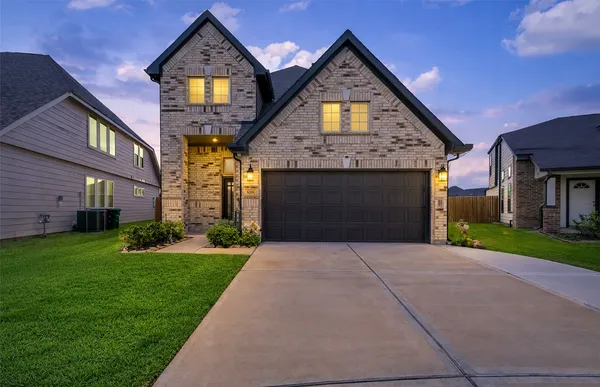 $2,600 | 5338 CJ Walker Lane, Houston, TX 77048