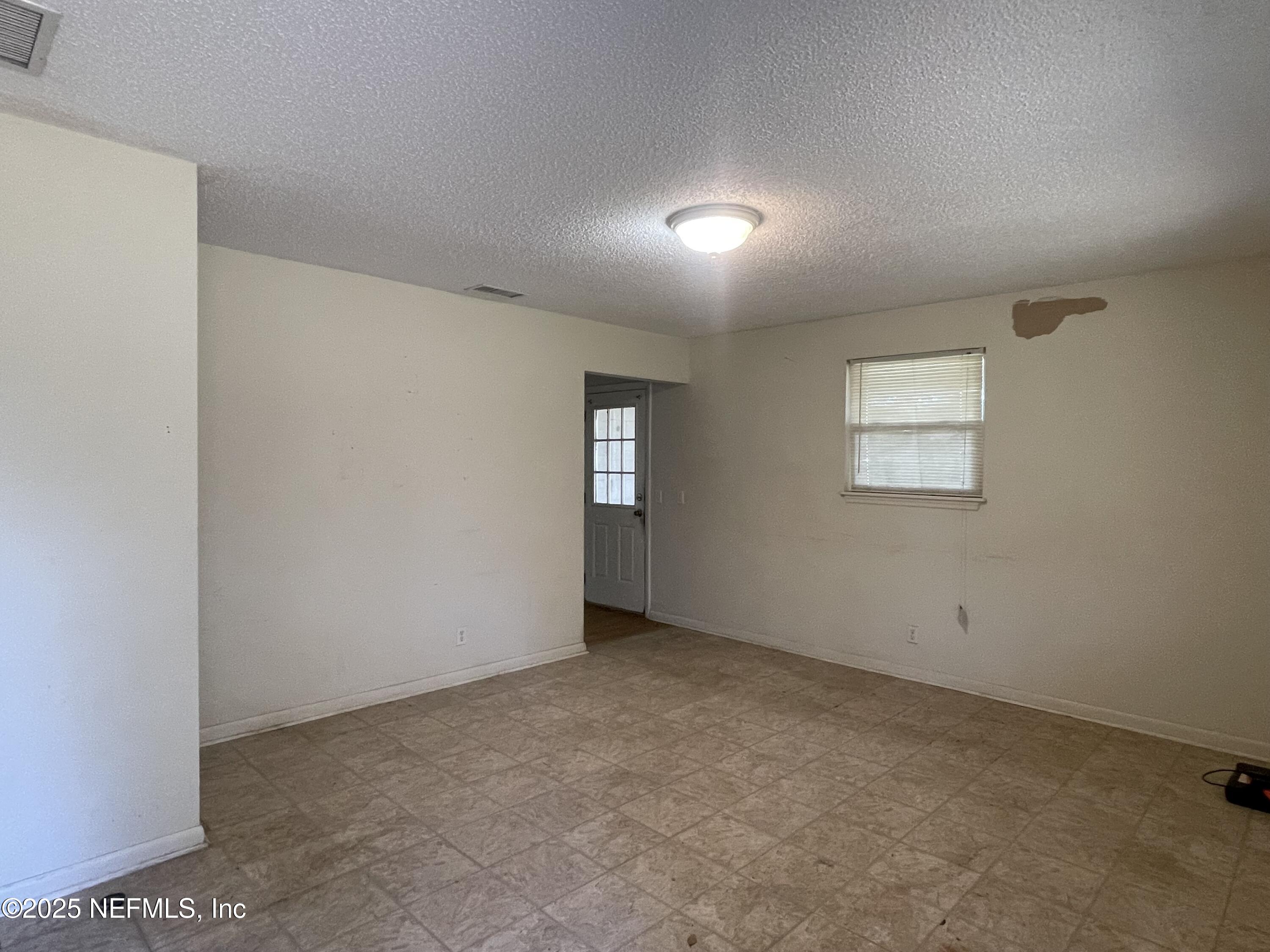 5202 Southwest 155th Street Starke, FL 32091 - Photo 6 of 24 IMG_6645