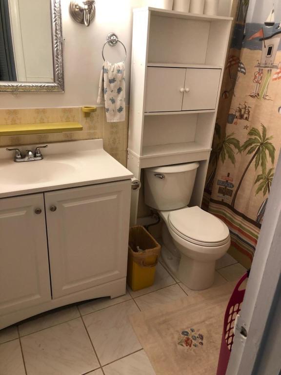 1050 Northwest 13th Street, Unit 291D Boca Raton, FL 33486 - Photo 11 of 11 Master bath