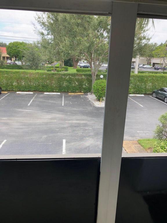 1050 Northwest 13th Street, Unit 291D Boca Raton, FL 33486 - Photo 3 of 11 Patio View