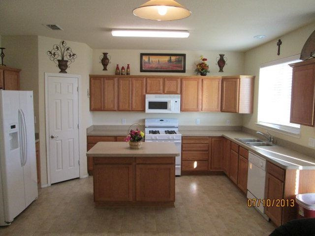 8702 10th Place Lubbock, TX 79416 - Photo 3 of 10 Photo 3