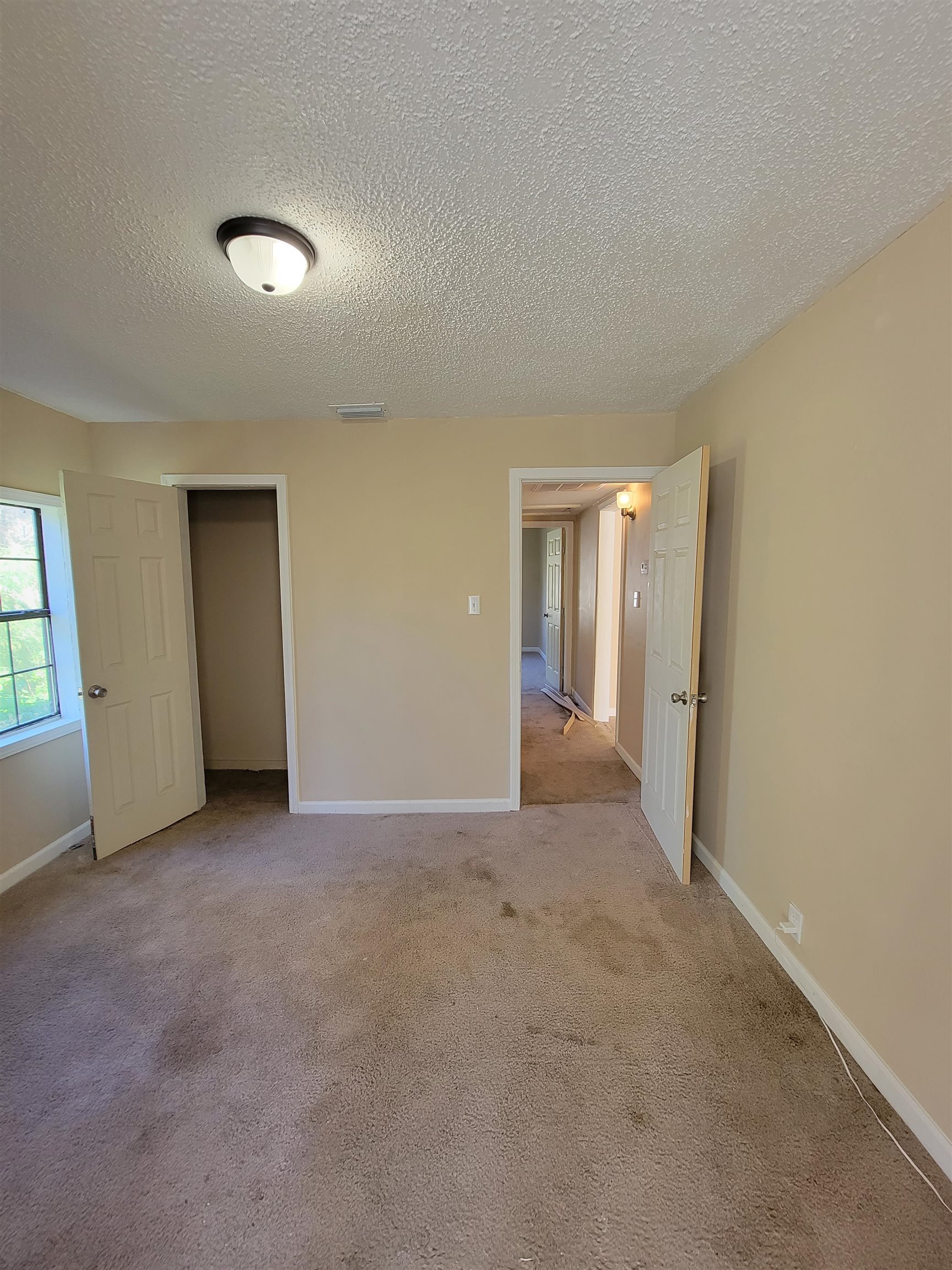 136 North Street Mobile, AL 36610 - Photo 11 of 13