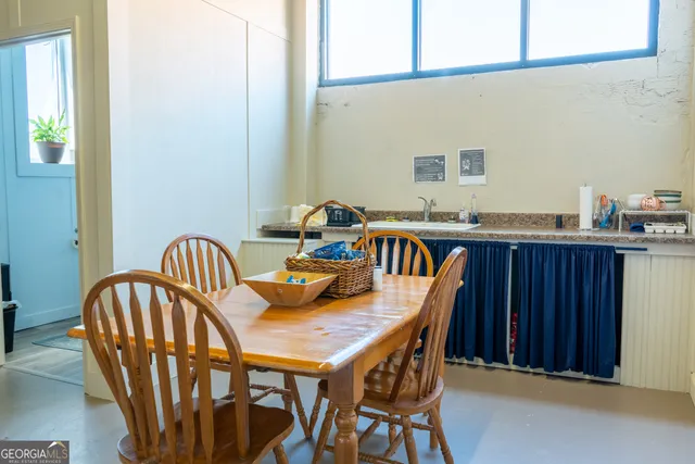 a view of a garage room